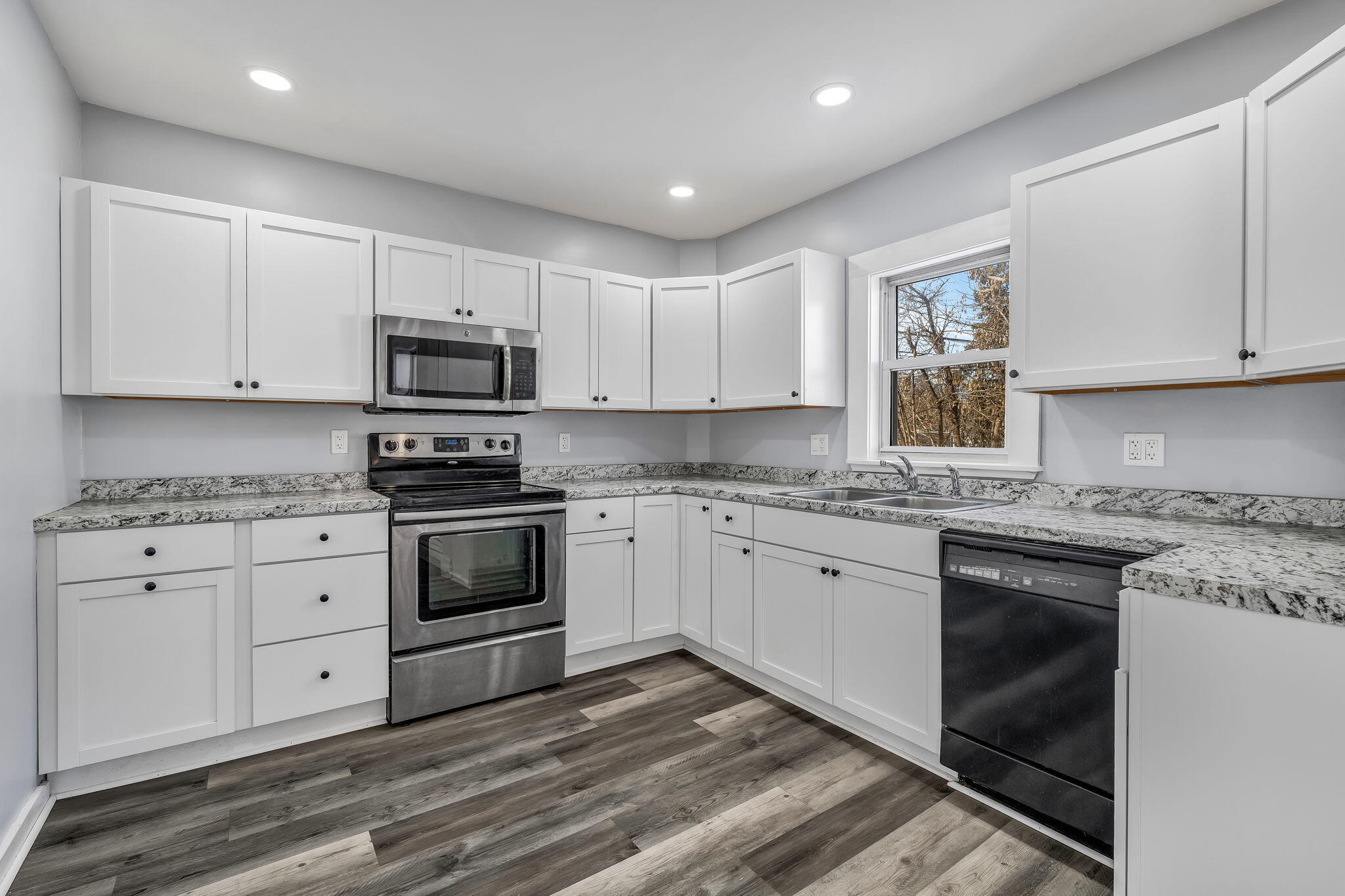 327 Essex Street Bangor ME 04401