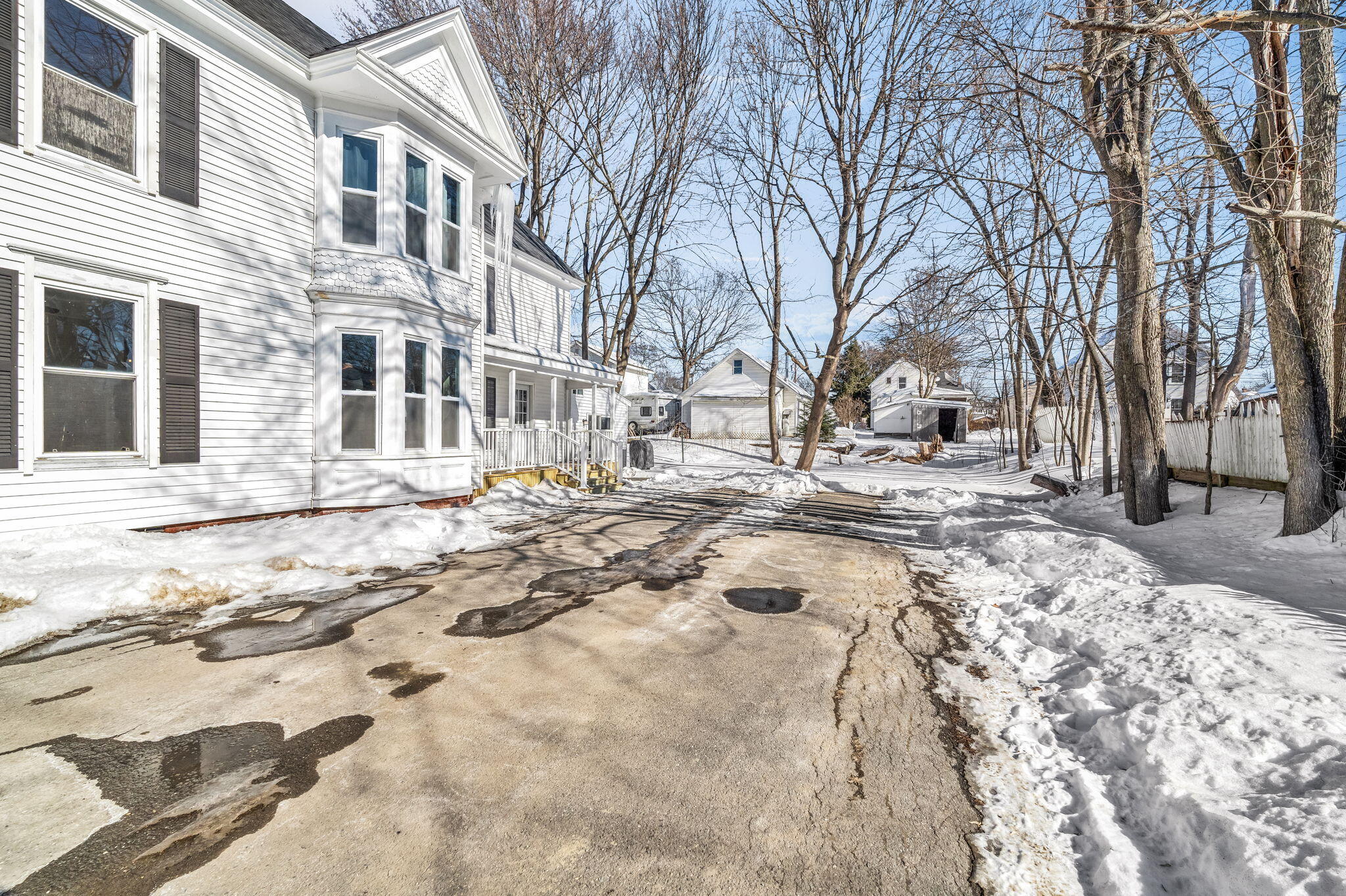 327 Essex Street Bangor ME 04401