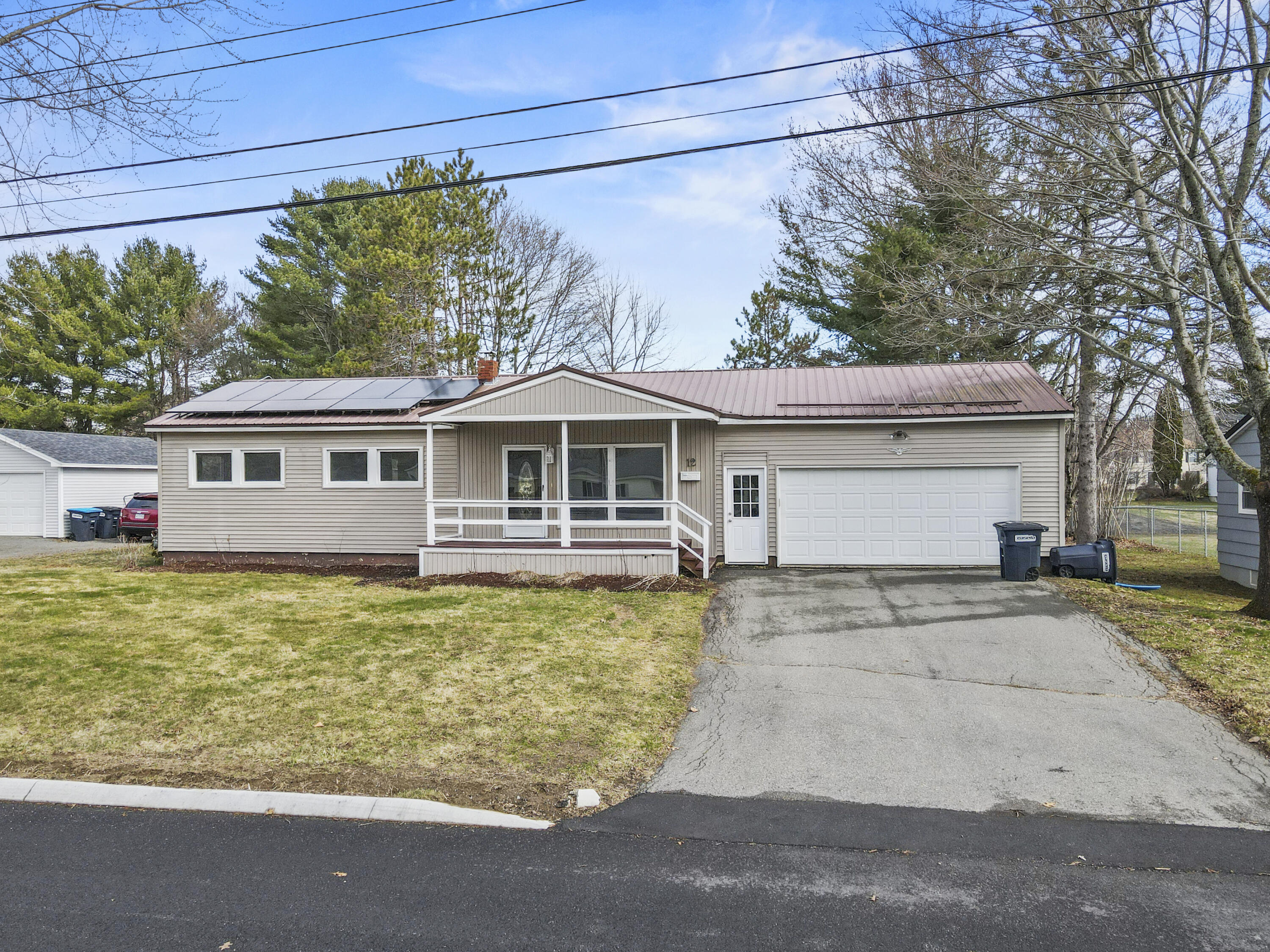 12 Sunset Drive Orono ME 04473