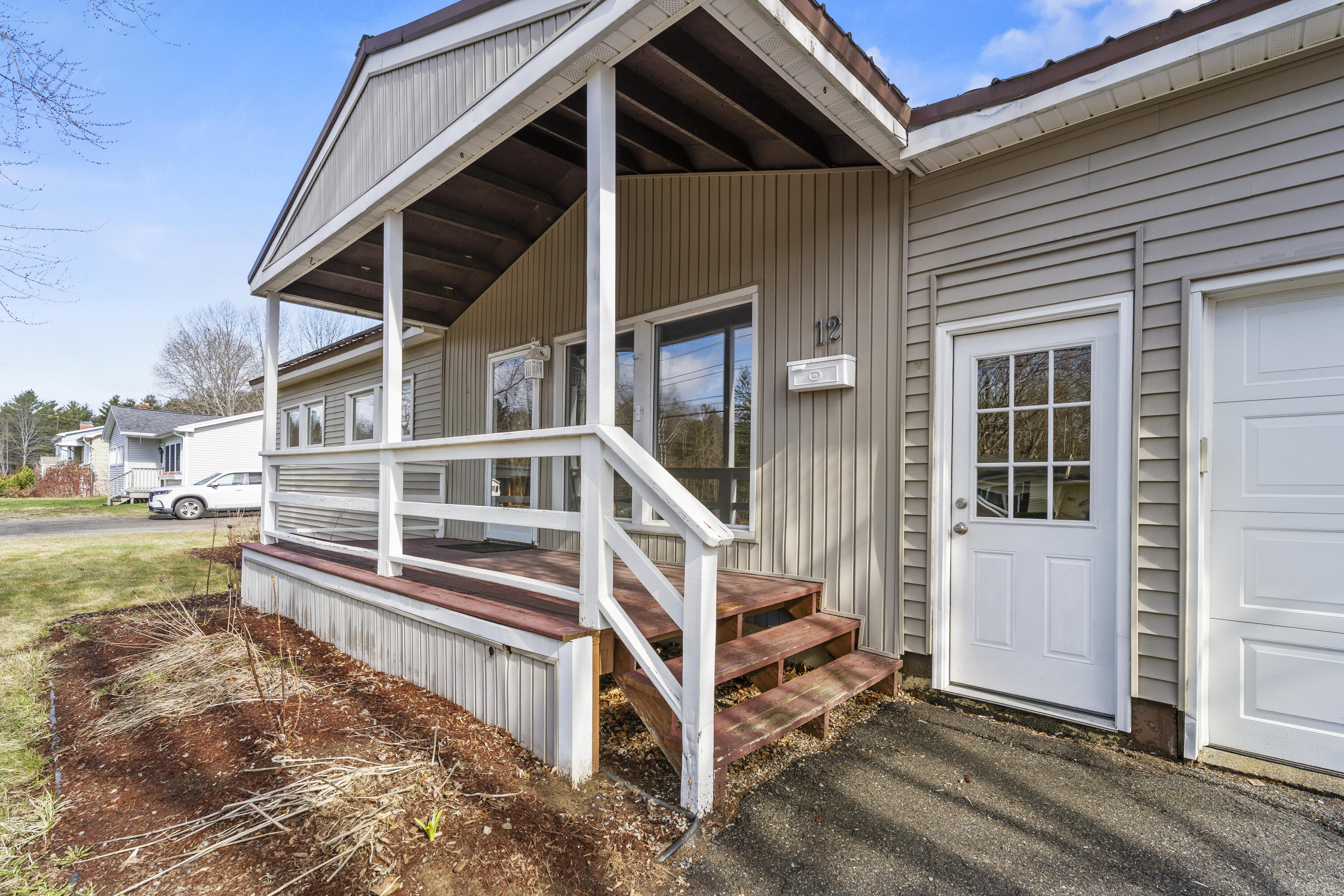 12 Sunset Drive Orono ME 04473