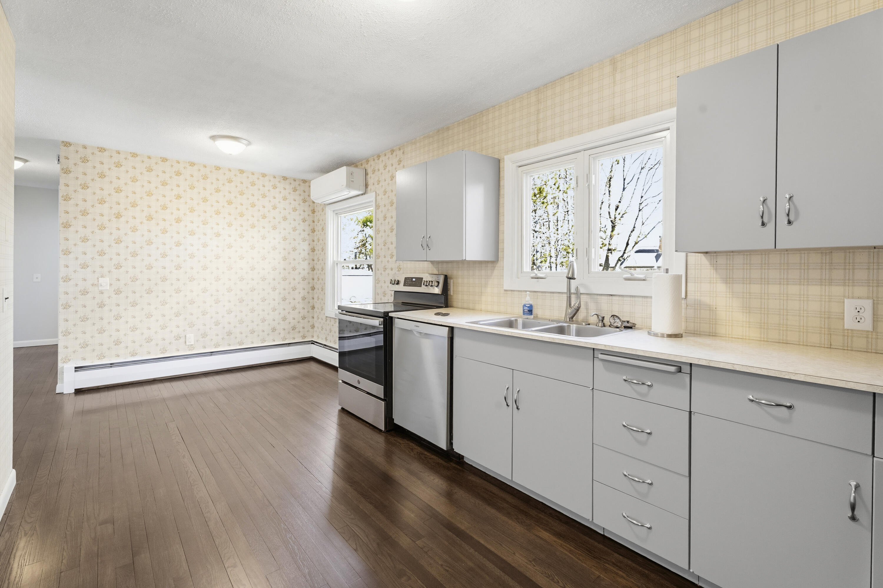 12 Sunset Drive Orono ME 04473
