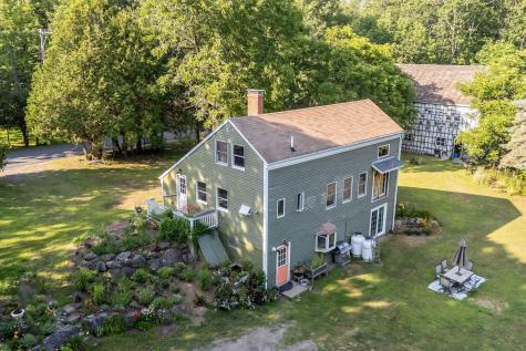 424 Molyneaux Road Camden ME 04843