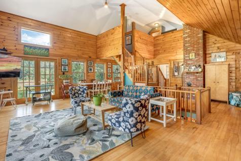 424 Molyneaux Road Camden ME 04843