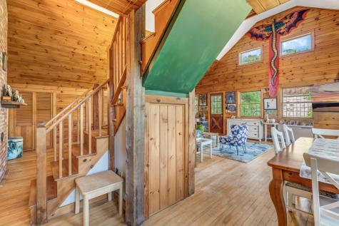 424 Molyneaux Road Camden ME 04843