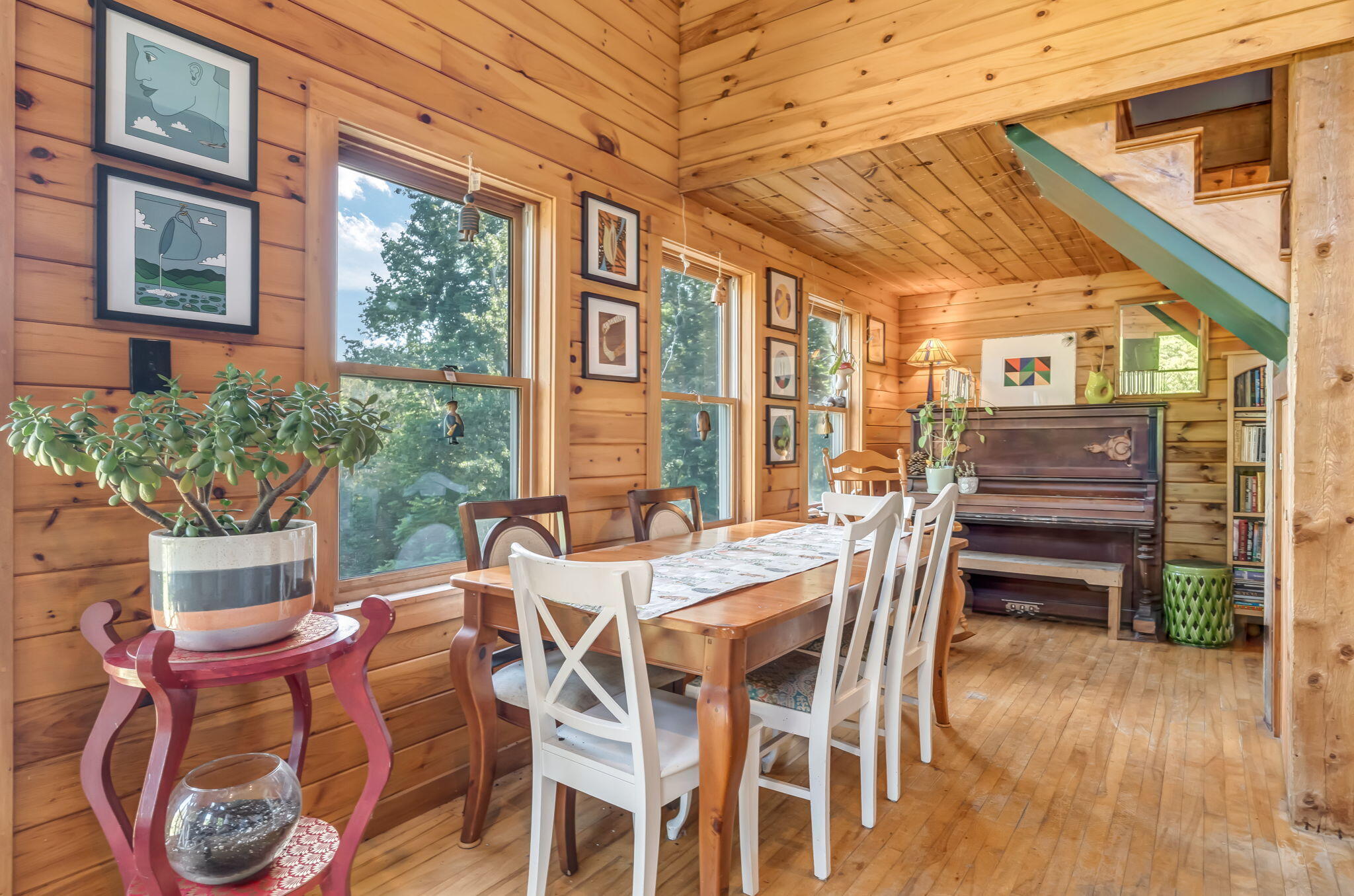 424 Molyneaux Road Camden ME 04843