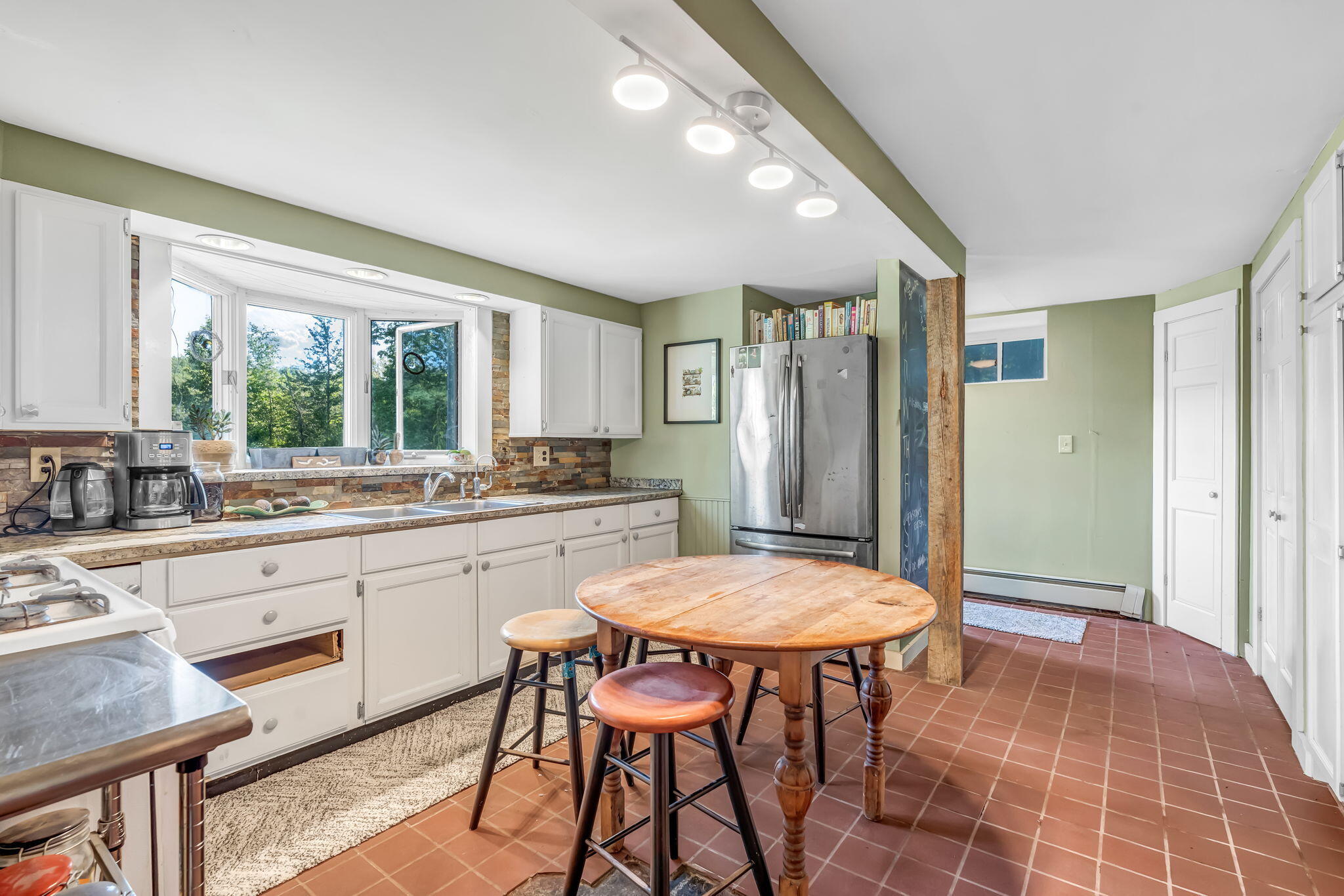 424 Molyneaux Road Camden ME 04843