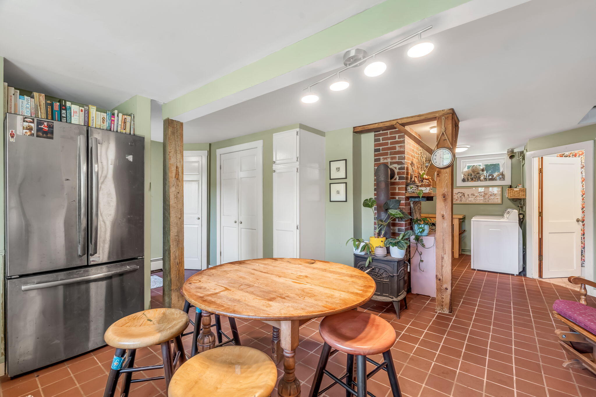 424 Molyneaux Road Camden ME 04843