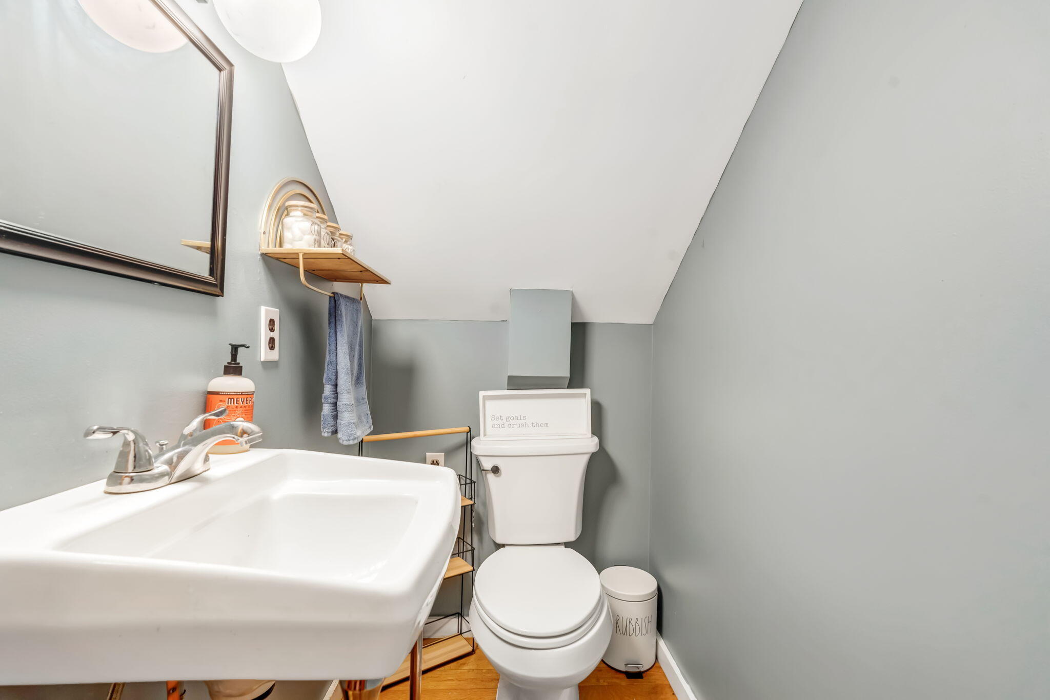 424 Molyneaux Road Camden ME 04843