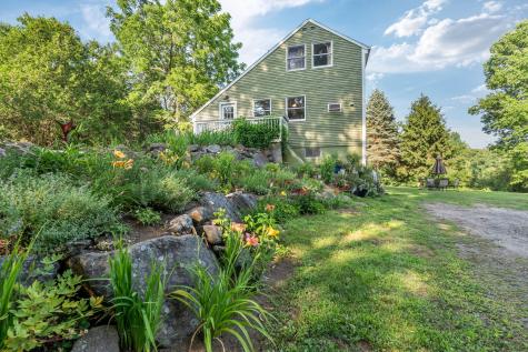 424 Molyneaux Road Camden ME 04843