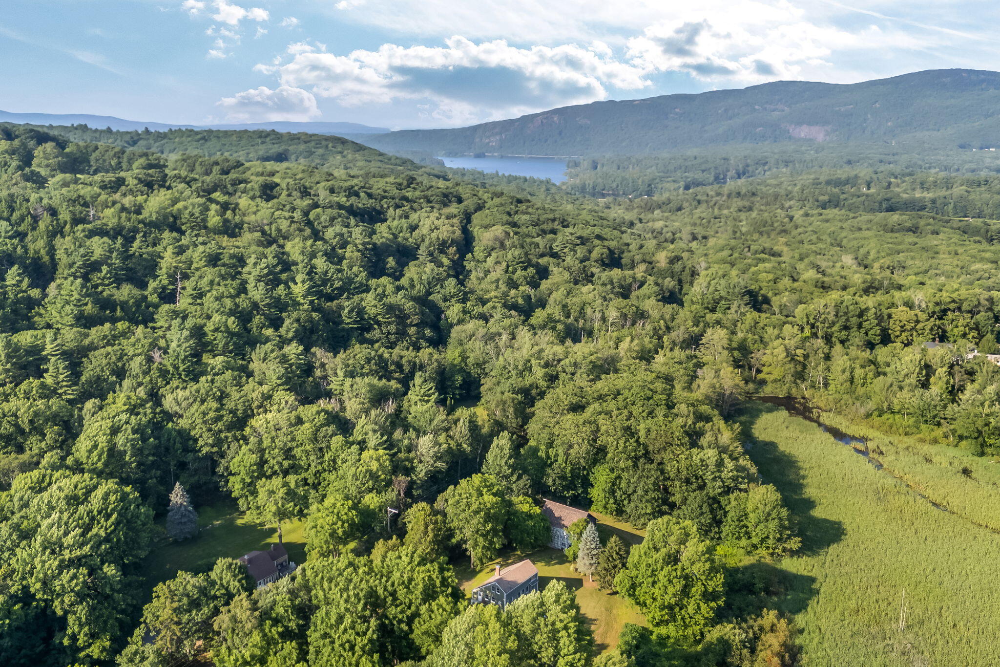 424 Molyneaux Road Camden ME 04843