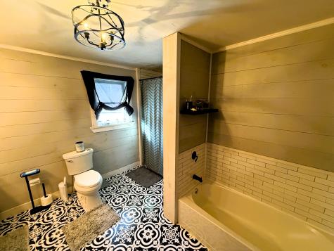 8 Powell Lane Friendship ME 04547