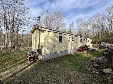 36 Springfield Road Winn ME 04495