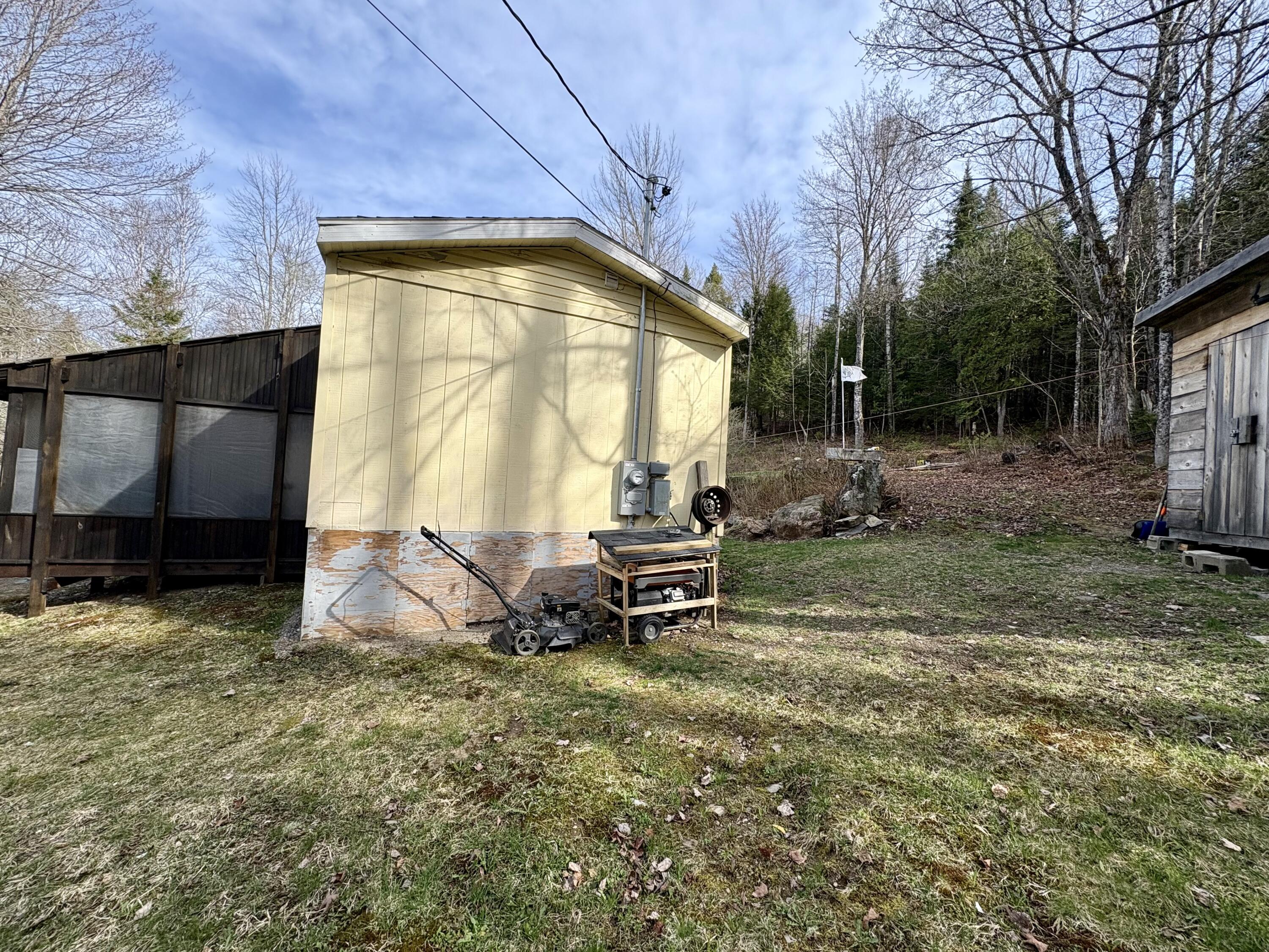 36 Springfield Road Winn ME 04495