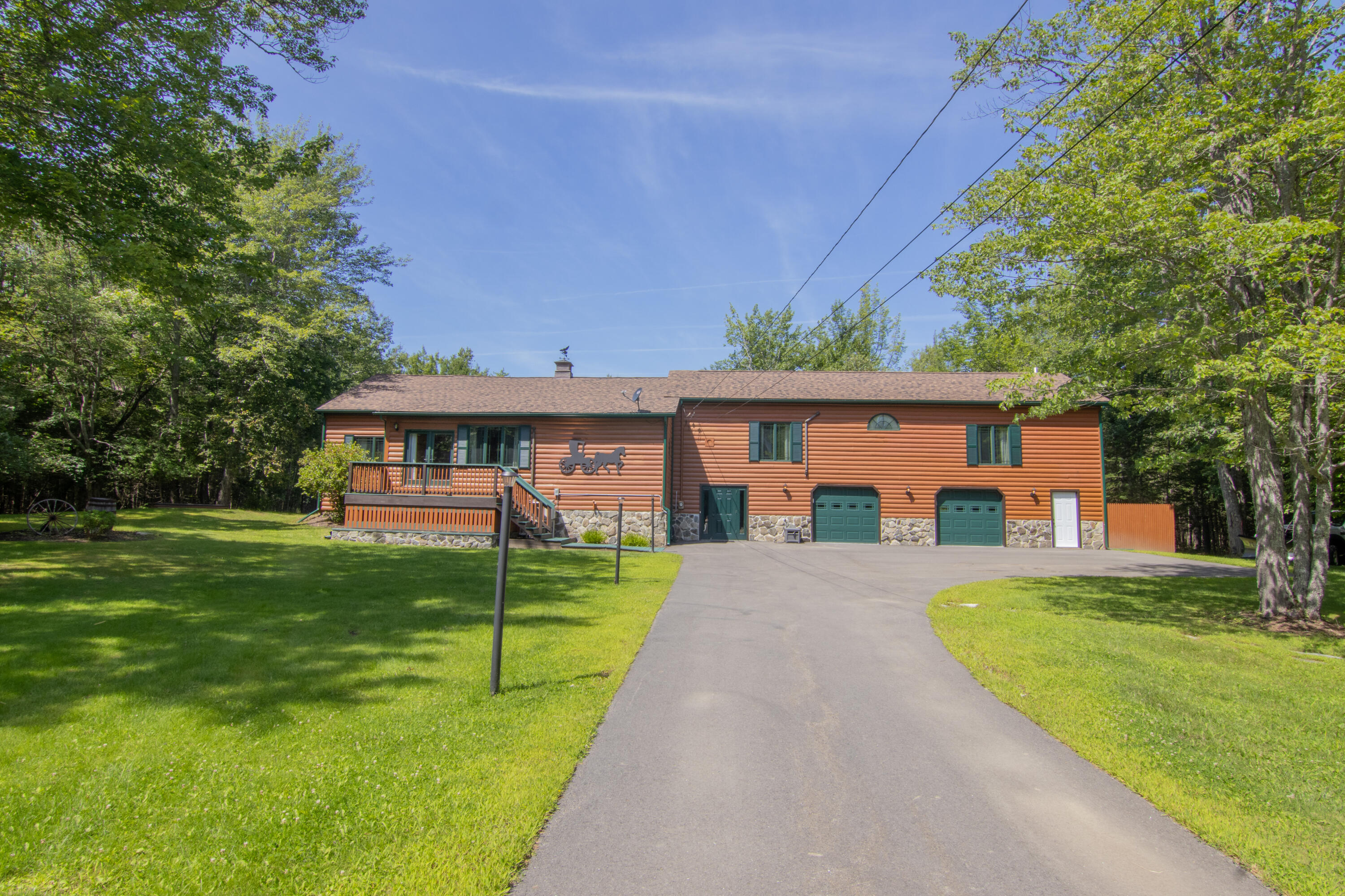 Brewer ME, 74 Pinetree Road