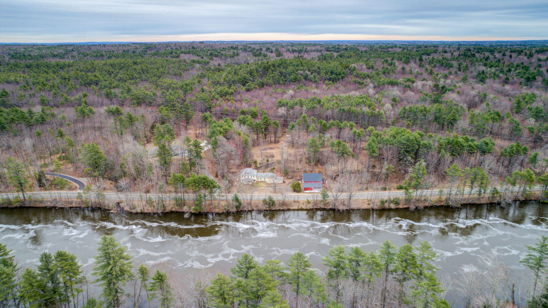 196 River Road Buxton ME 04093