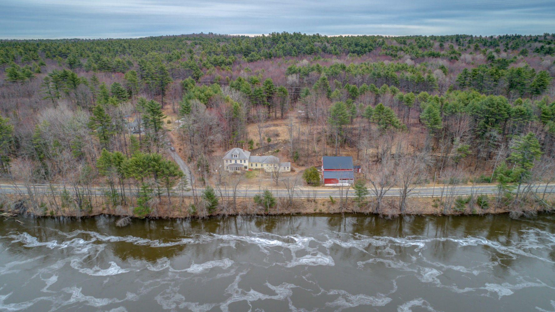 196 River Road Buxton ME 04093