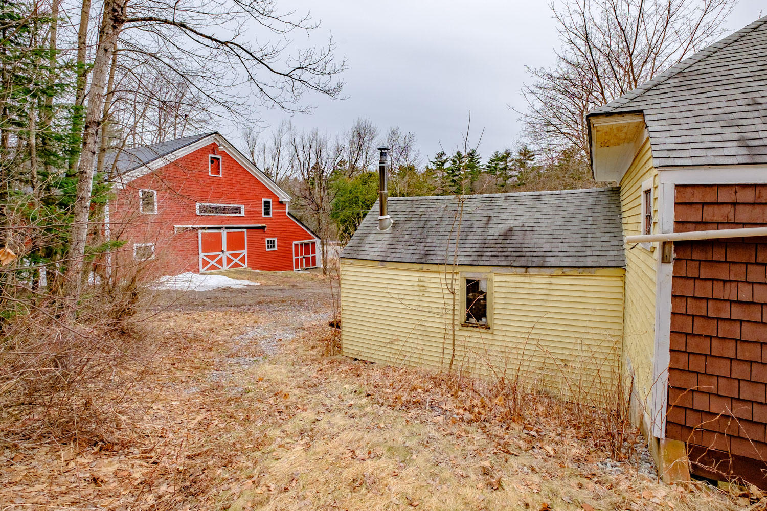 196 River Road Buxton ME 04093