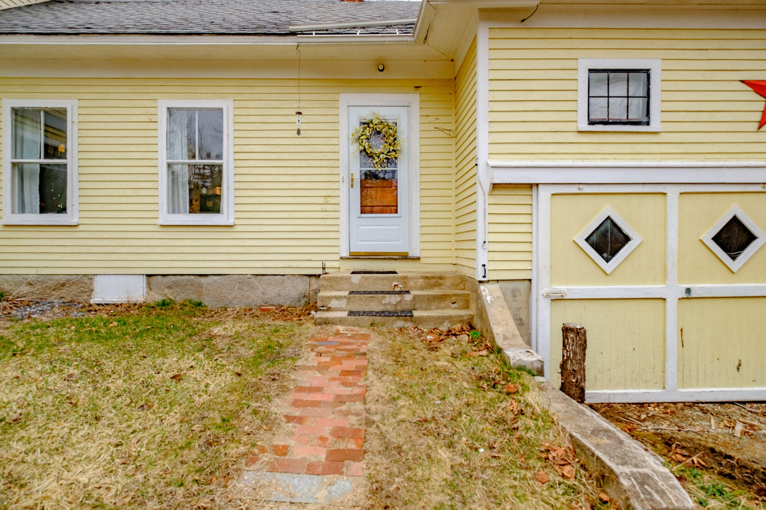 196 River Road Buxton ME 04093