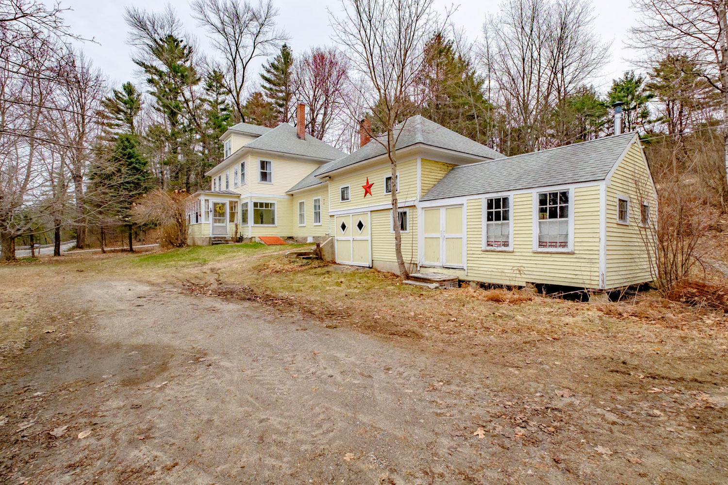 196 River Road Buxton ME 04093