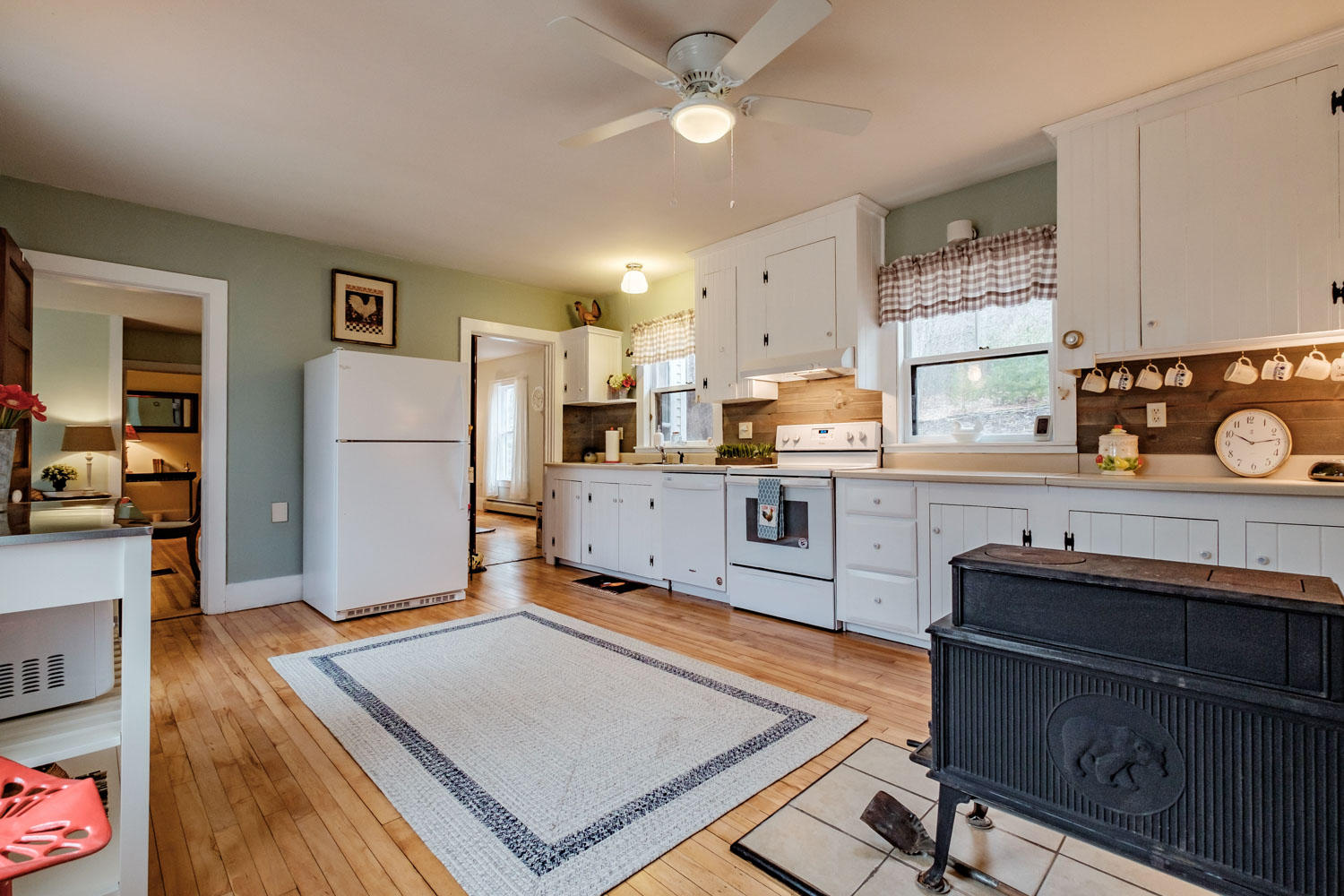 196 River Road Buxton ME 04093