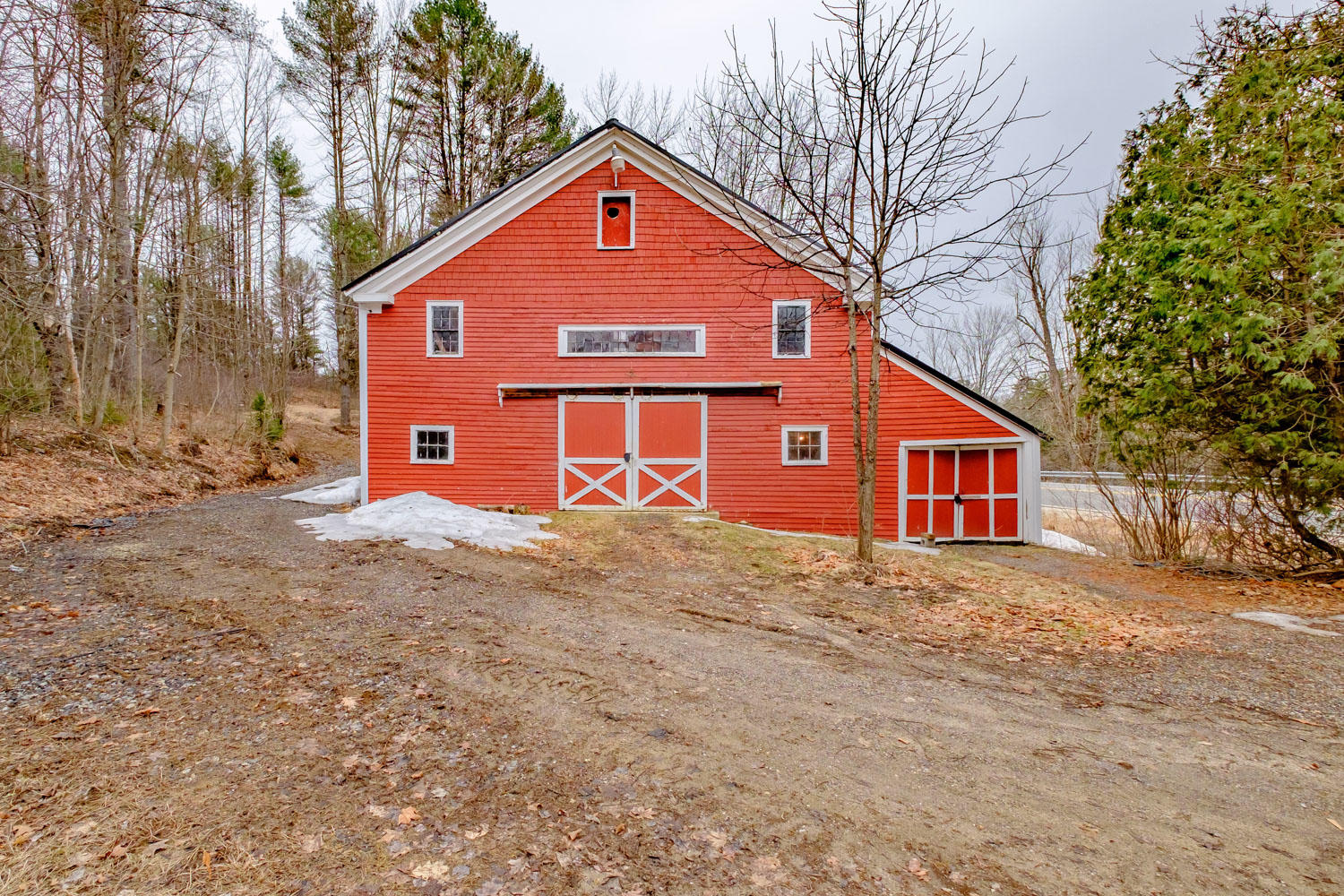 196 River Road Buxton ME 04093