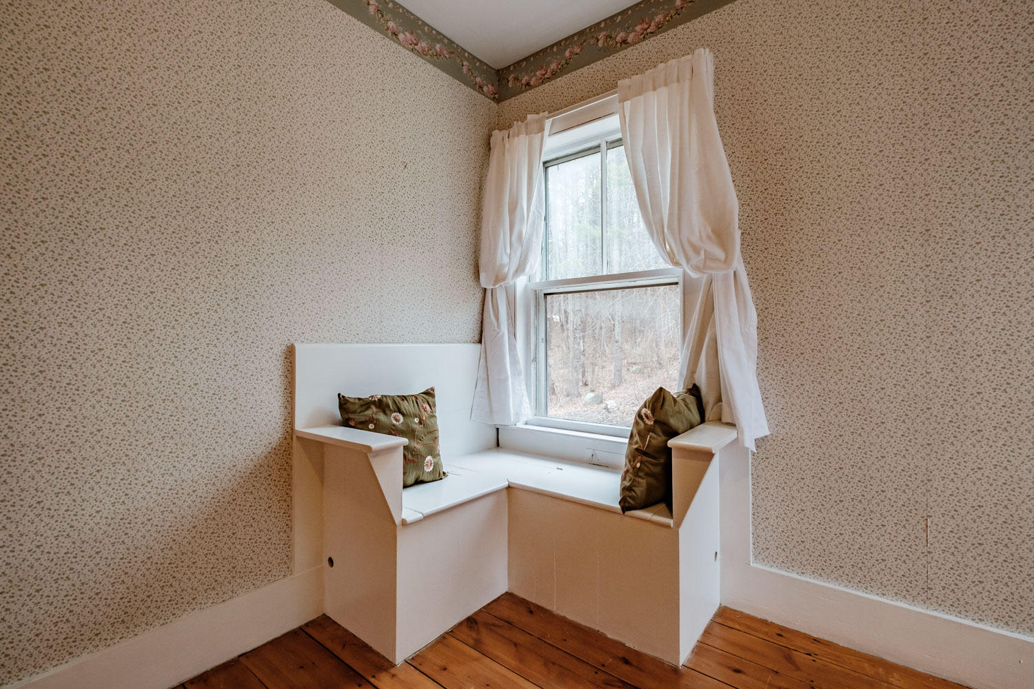 196 River Road Buxton ME 04093