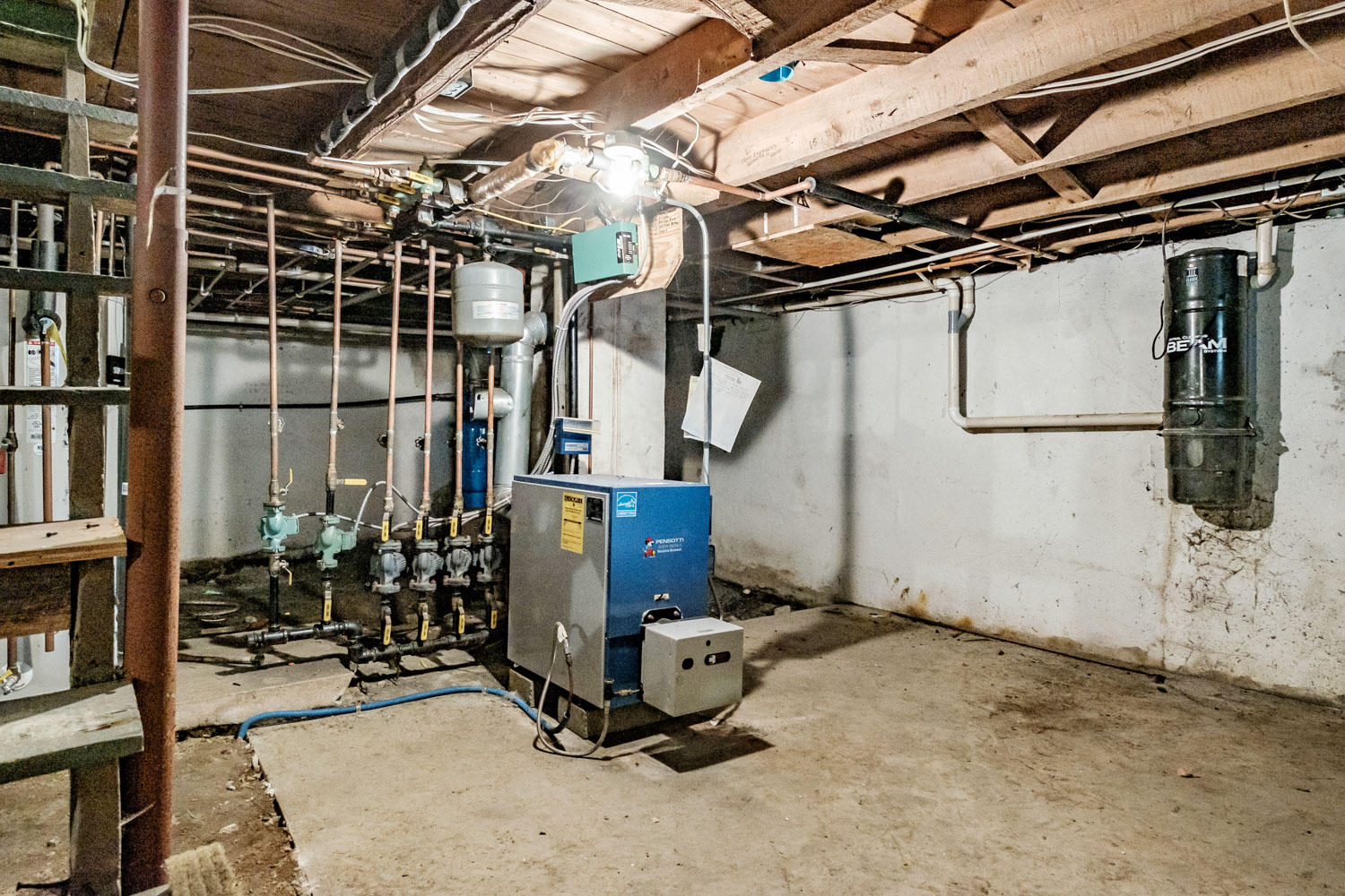 196 River Road Buxton ME 04093