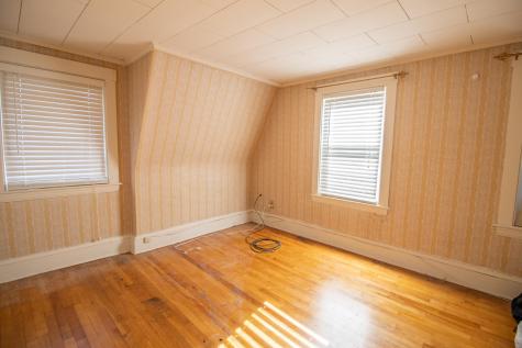 189 Winter Street Auburn ME 04210