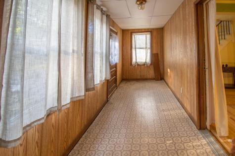 189 Winter Street Auburn ME 04210