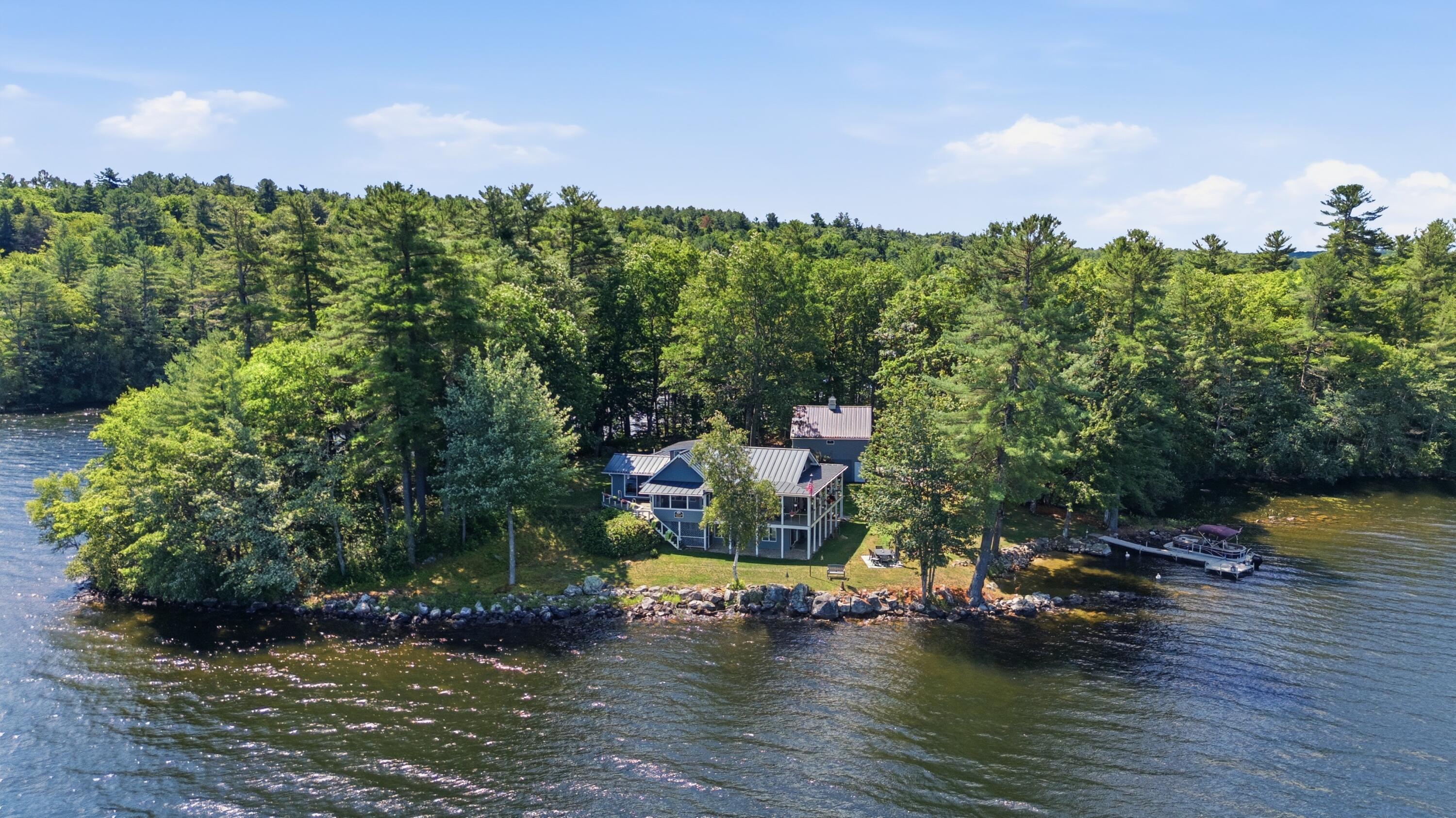60 Cardinal Lane Poland ME 04274