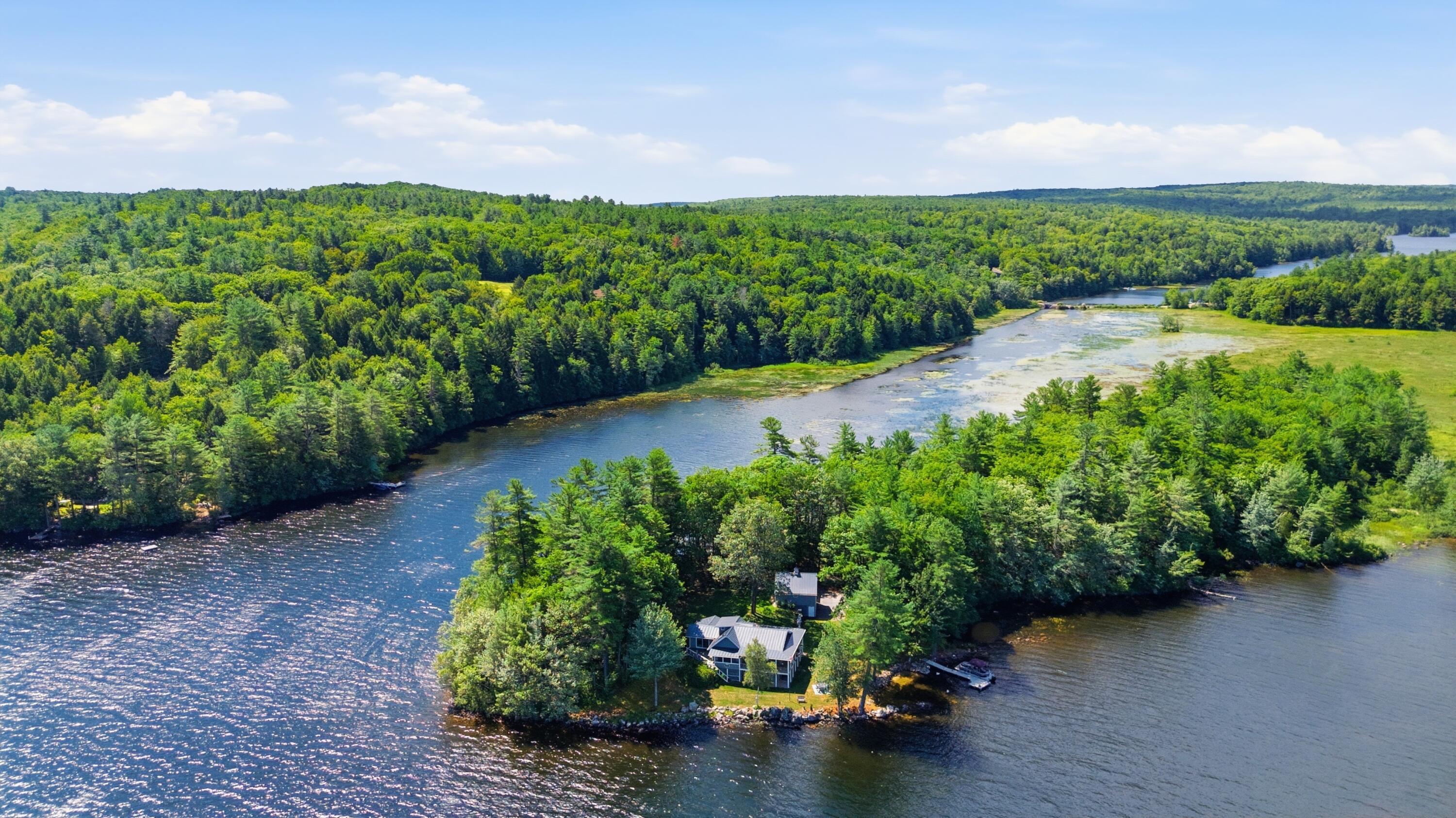 60 Cardinal Lane Poland ME 04274