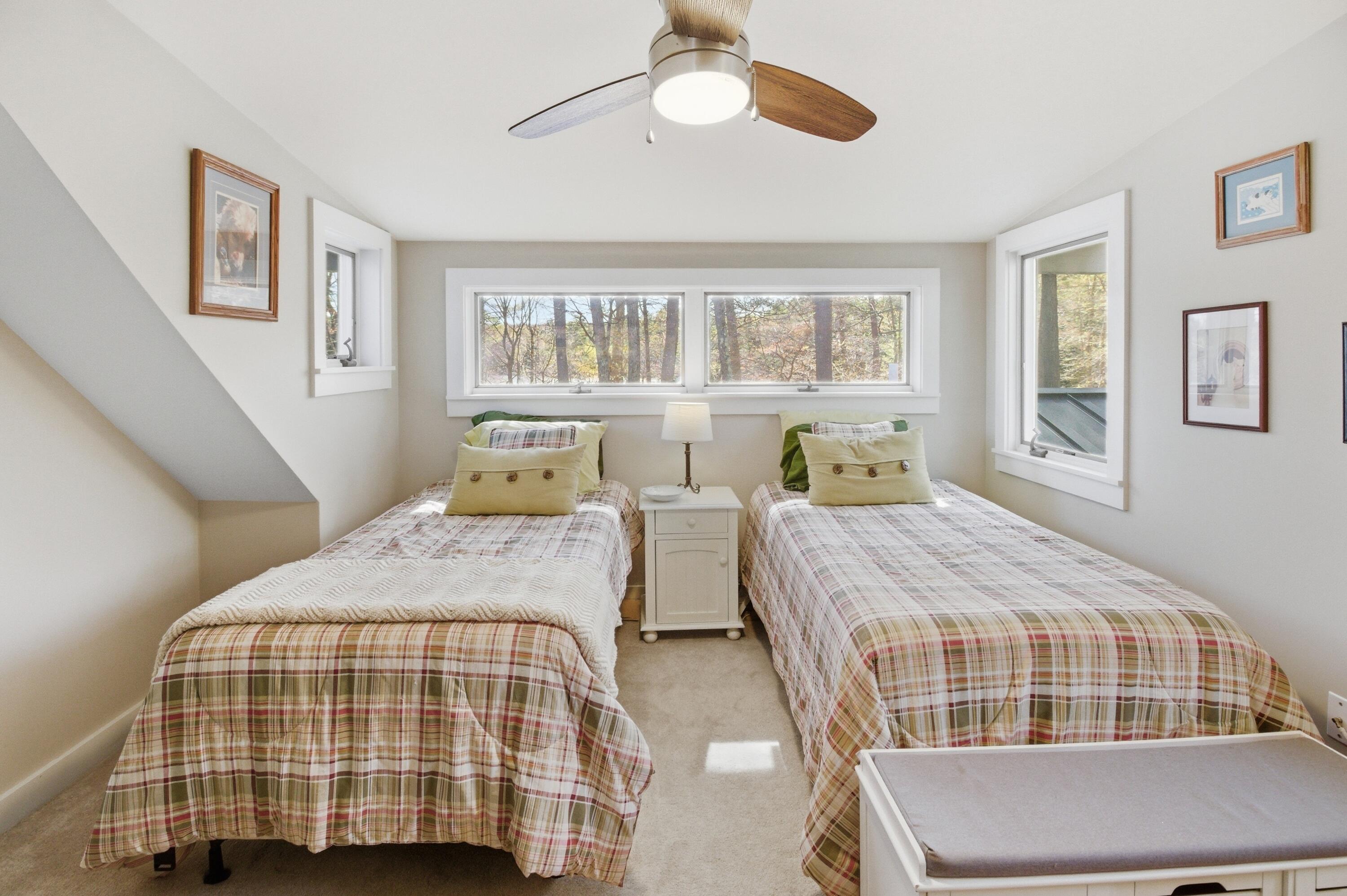 60 Cardinal Lane Poland ME 04274
