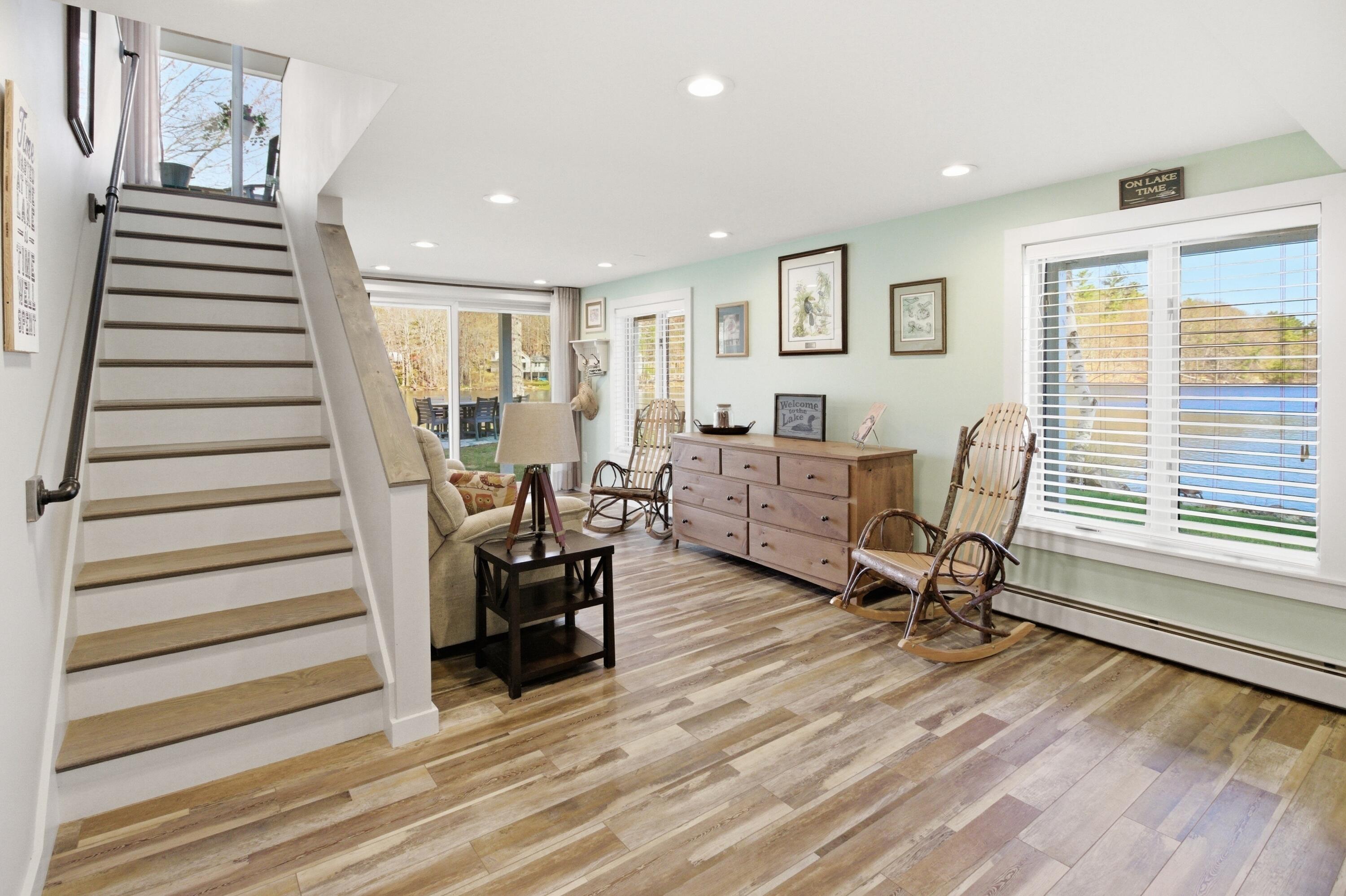 60 Cardinal Lane Poland ME 04274