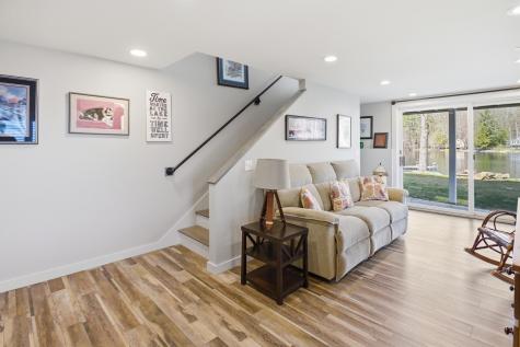 60 Cardinal Lane Poland ME 04274