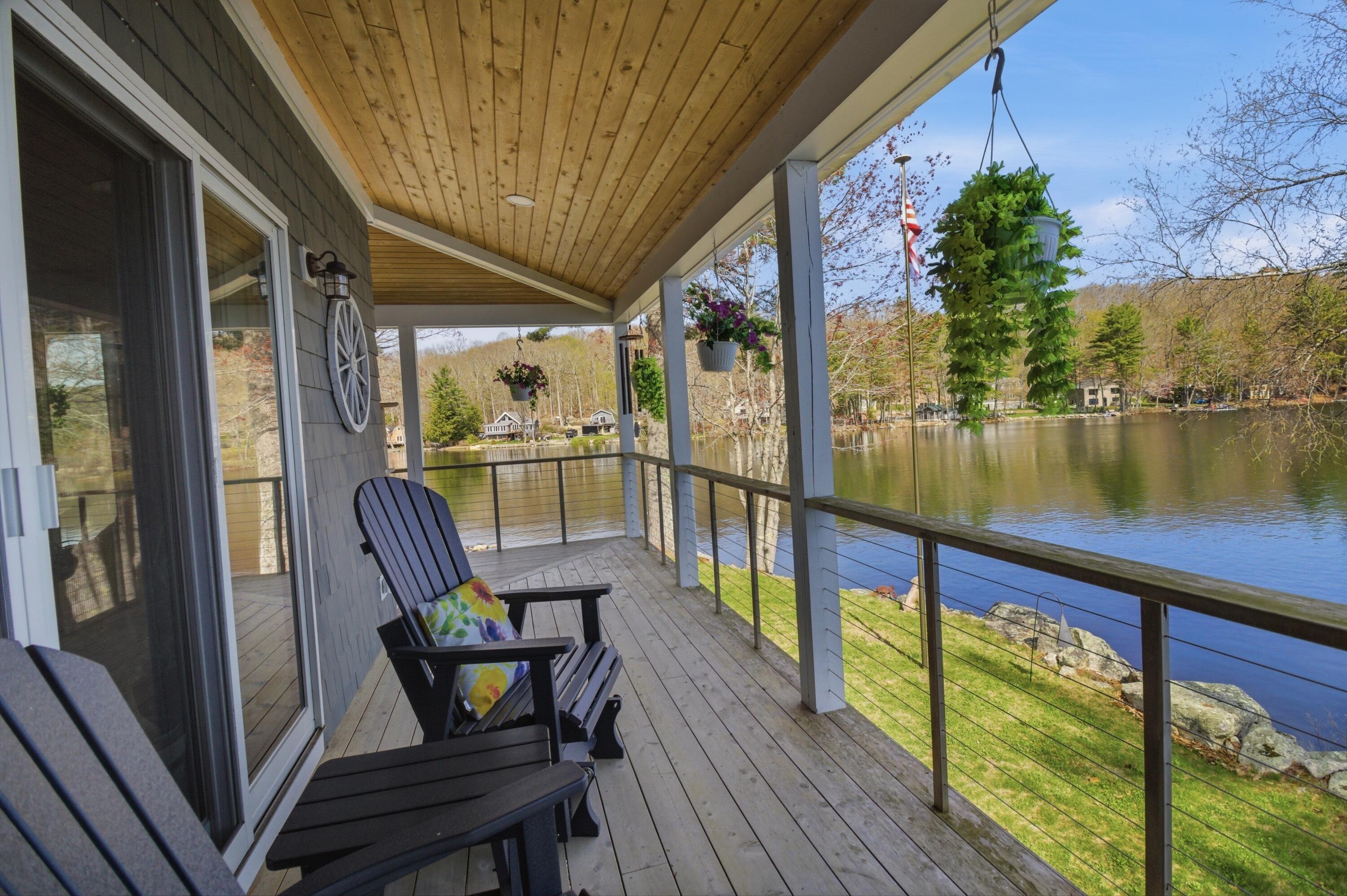 60 Cardinal Lane Poland ME 04274