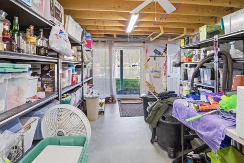 60 Cardinal Lane Poland ME 04274