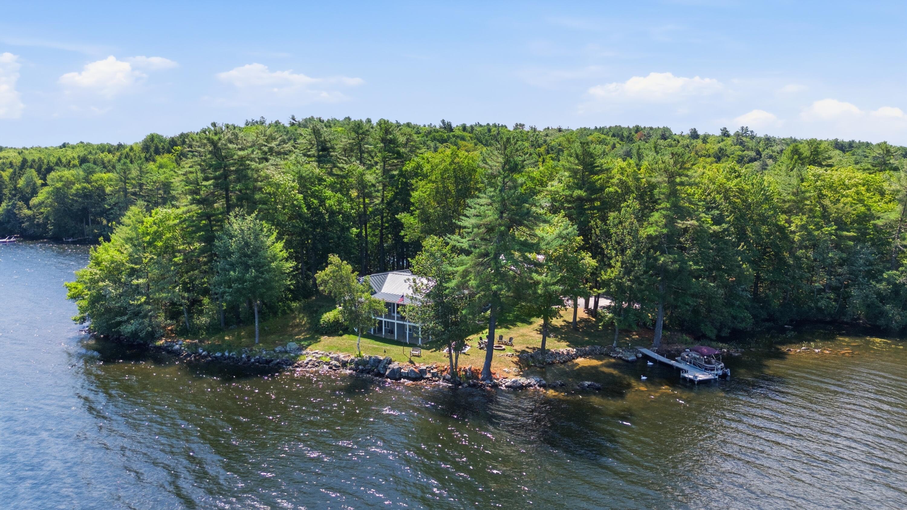 60 Cardinal Lane Poland ME 04274