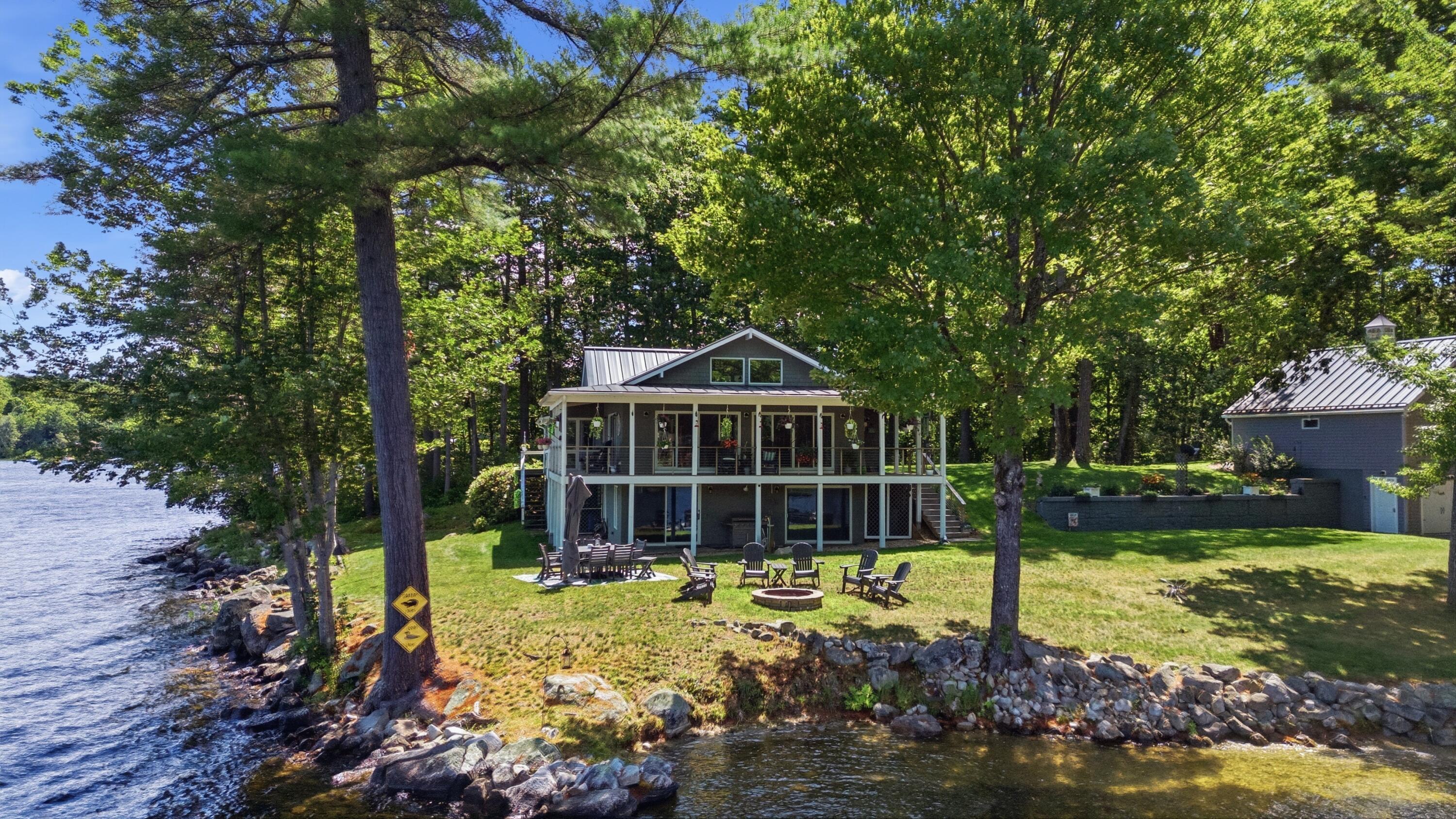 60 Cardinal Lane Poland ME 04274