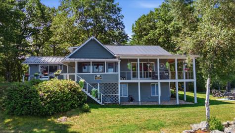 60 Cardinal Lane Poland ME 04274