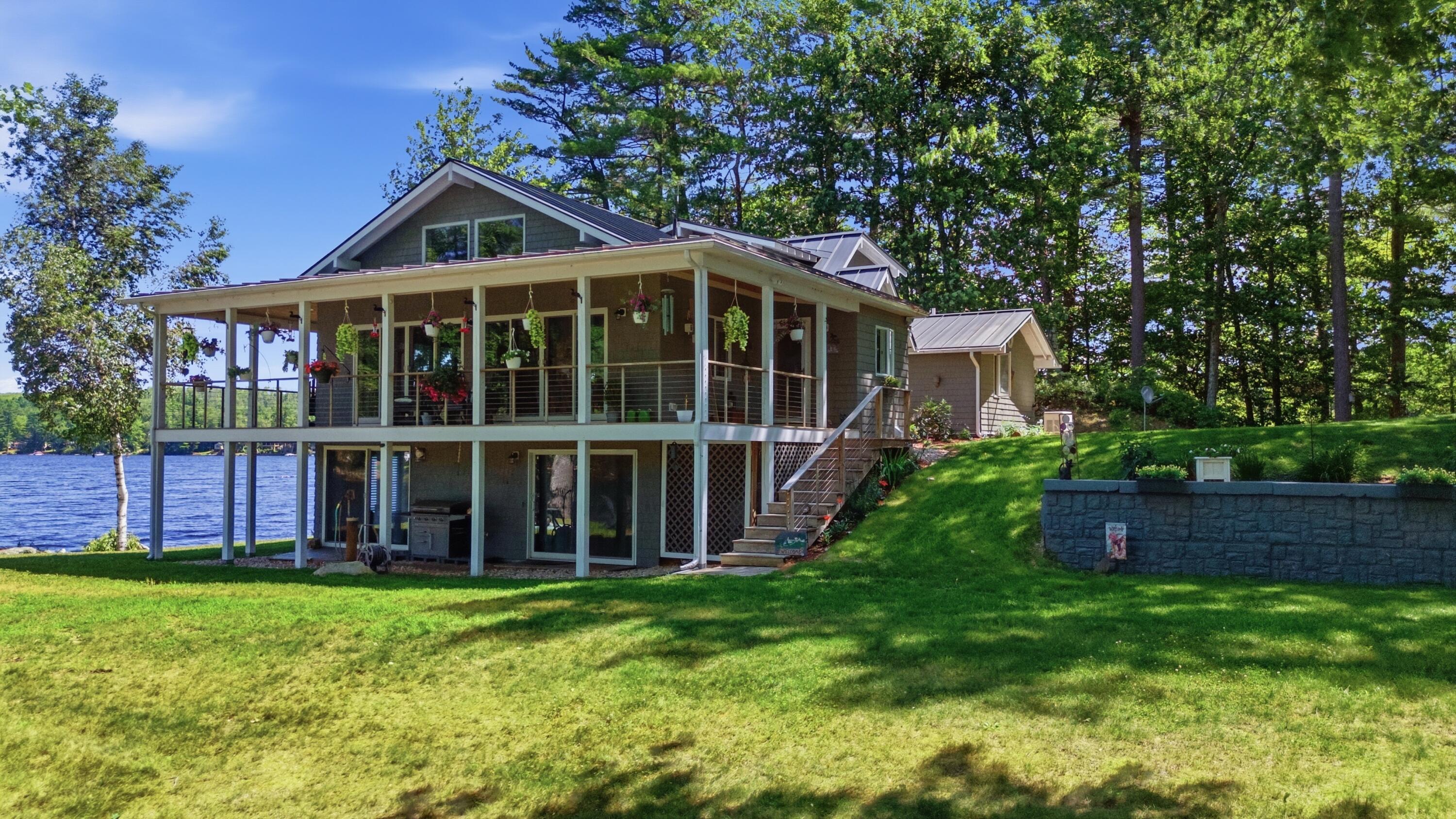 60 Cardinal Lane Poland ME 04274