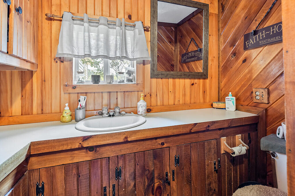 777 Hinckley Road Canaan ME 04924