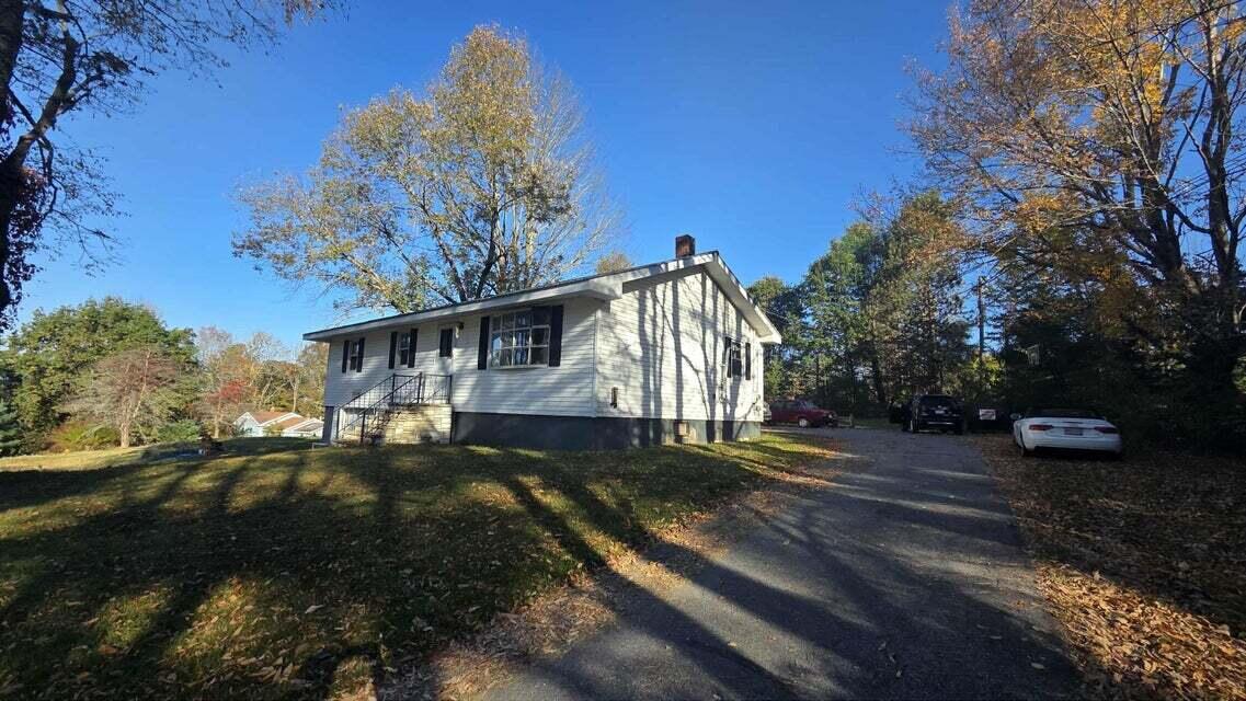9 Pine Grove Drive Mount Vernon ME 04352
