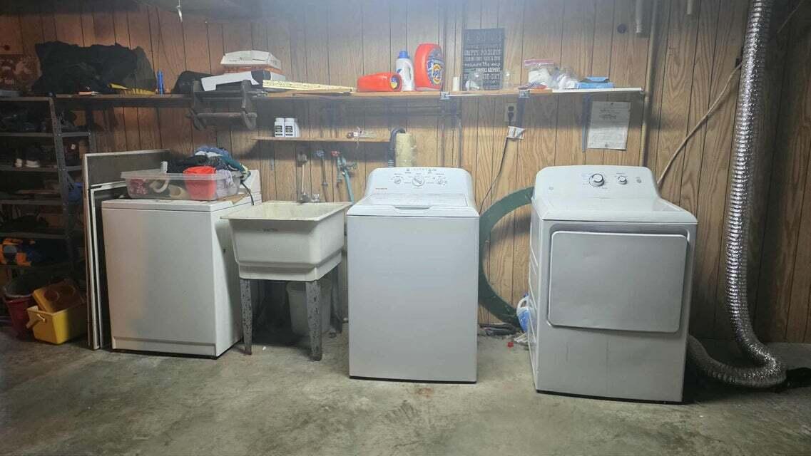 9 Pine Grove Drive Mount Vernon ME 04352