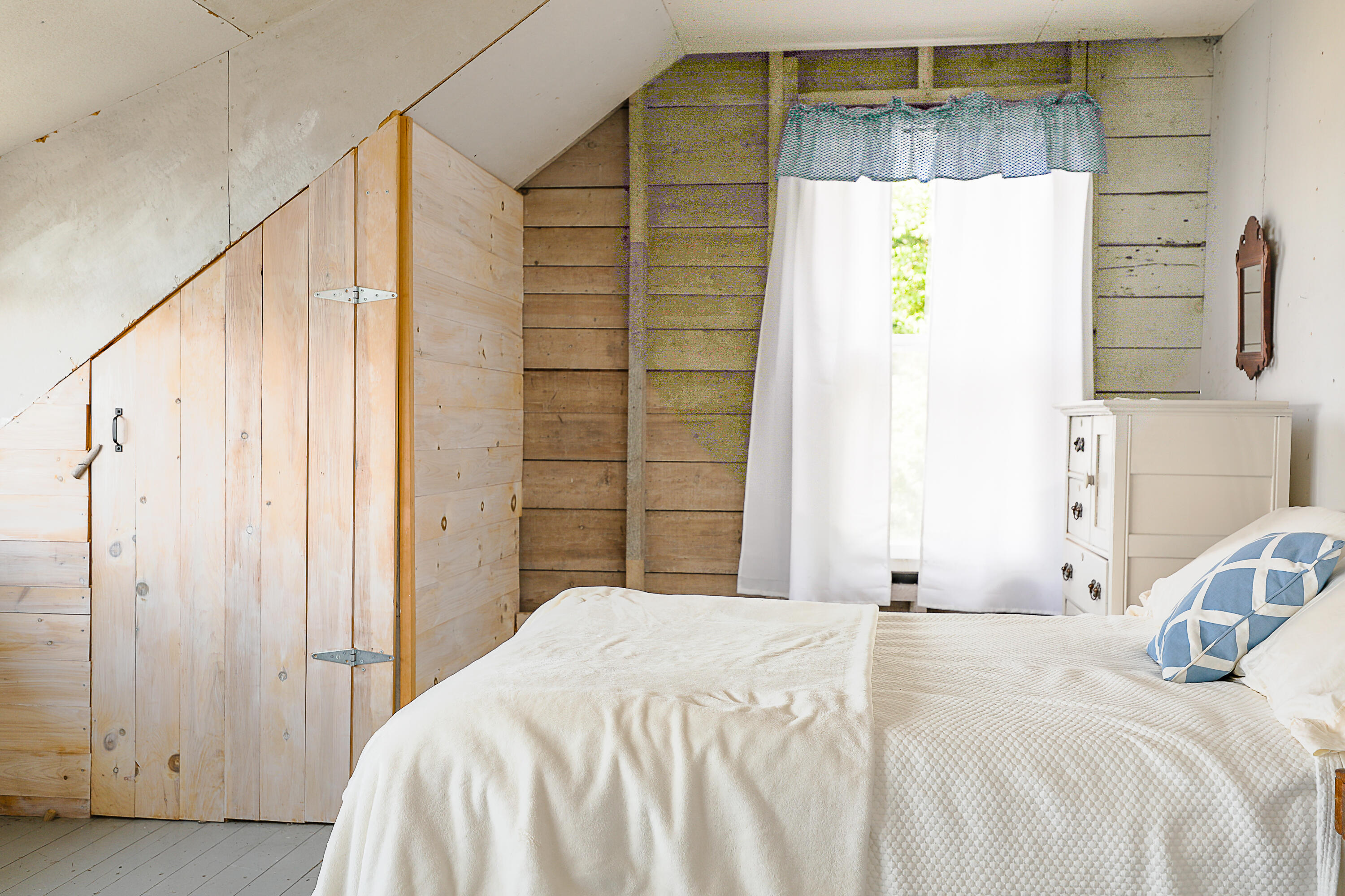 34 Captain Eels Lane Brooksville ME 04617