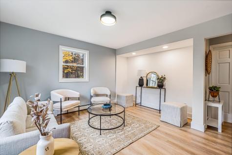 2043 Riverside Drive Auburn ME 04210