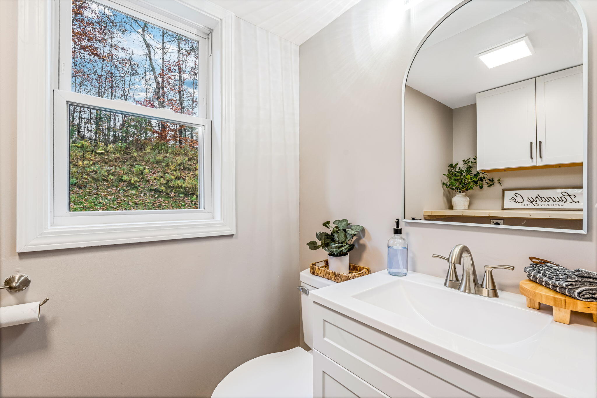 2043 Riverside Drive Auburn ME 04210