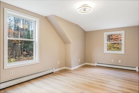 2043 Riverside Drive Auburn ME 04210