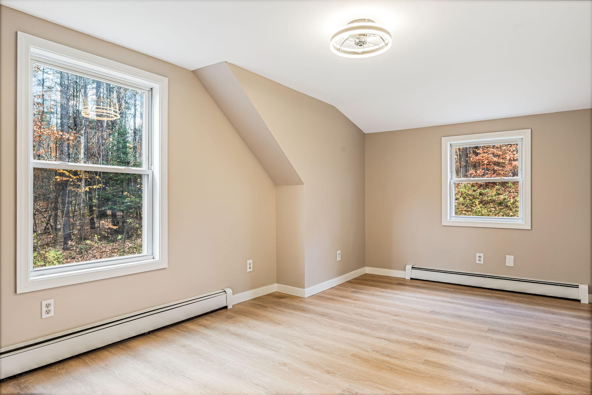 2043 Riverside Drive Auburn ME 04210