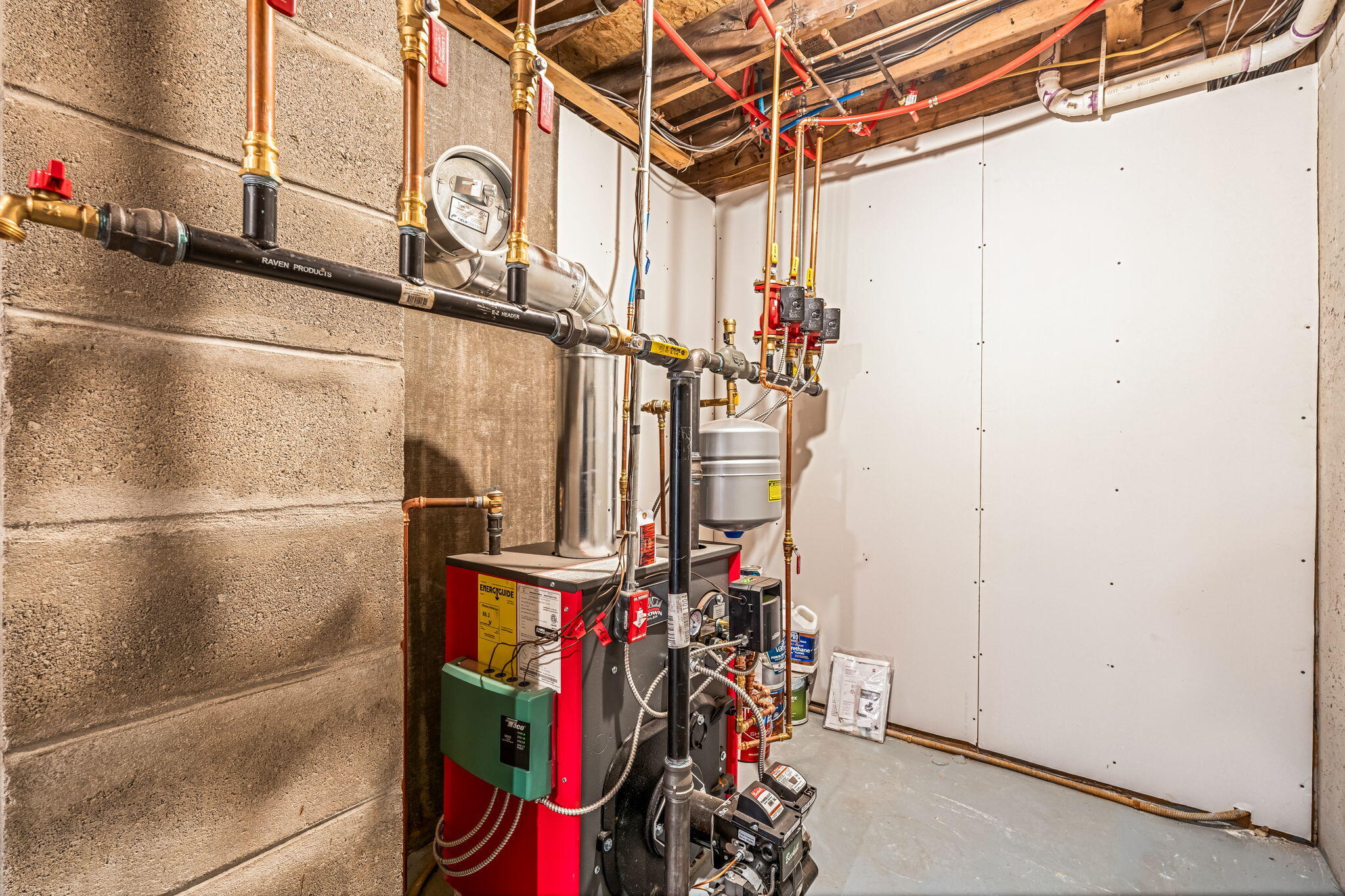 2043 Riverside Drive Auburn ME 04210