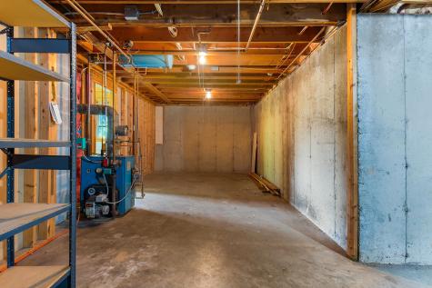 37 Boulder Drive Auburn ME 04210